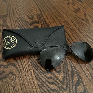 Ray-Ban Aviator Total Black